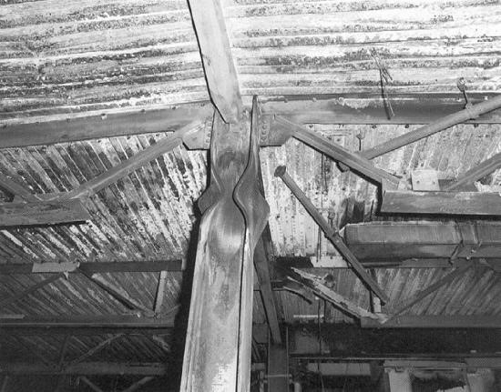 کمانش موضعی در مقاطع فولادی